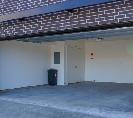 2055-1exterior-garage2